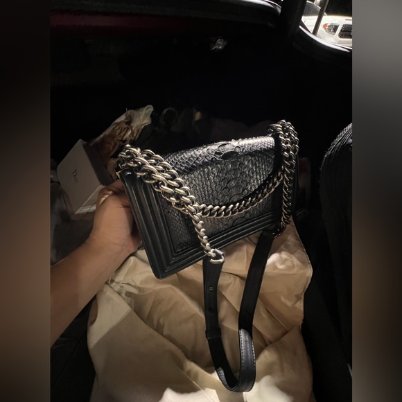 Authentic Chanel Python Black Old Medium Boy RARE - Picture 7 of 13